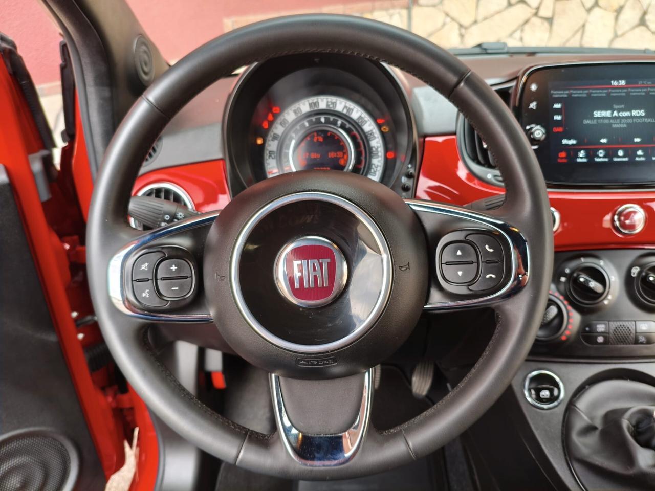 Fiat 500 1.0 Hybrid Red