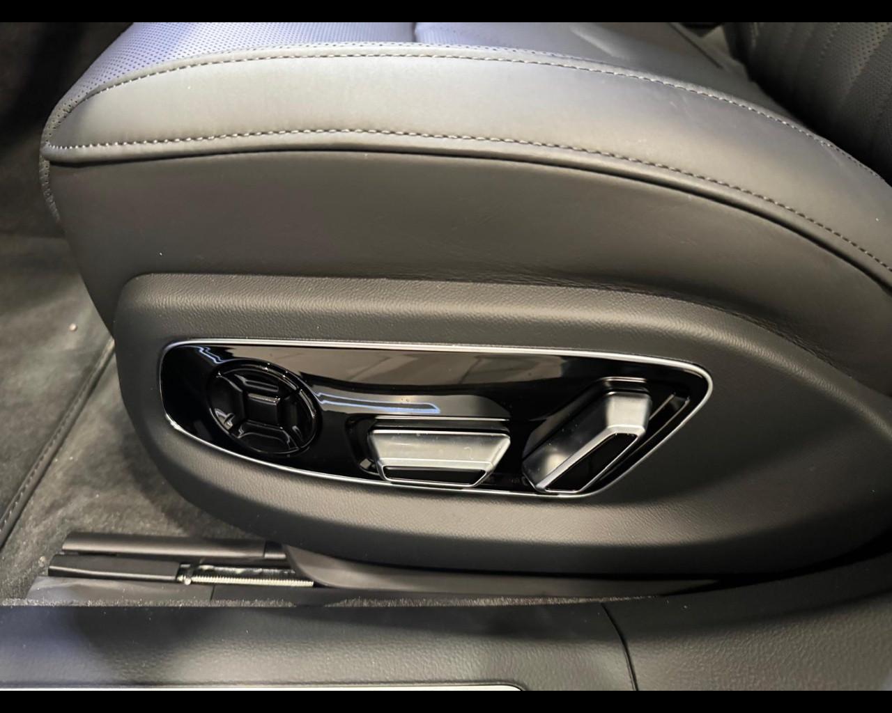 AUDI Audi A8 50 TDI quattro 210(286) kW(CV) tiptronic