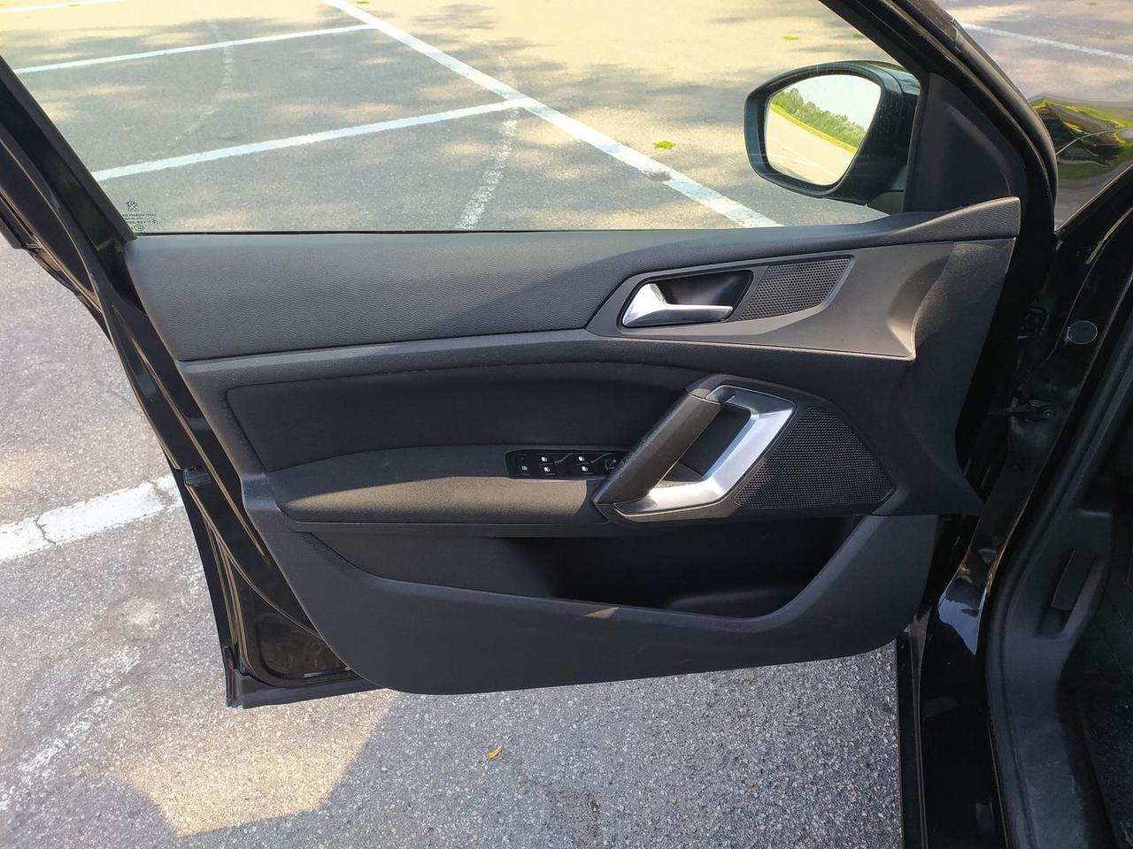 Peugeot 308 GT Line 1.6 Blue HDI 120 #6324