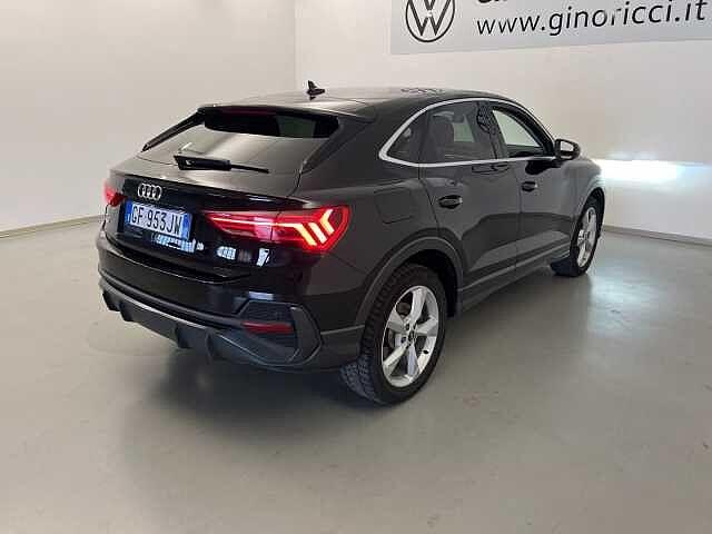 Audi Q3 SPB 45 TFSI e S tronic Business Plus