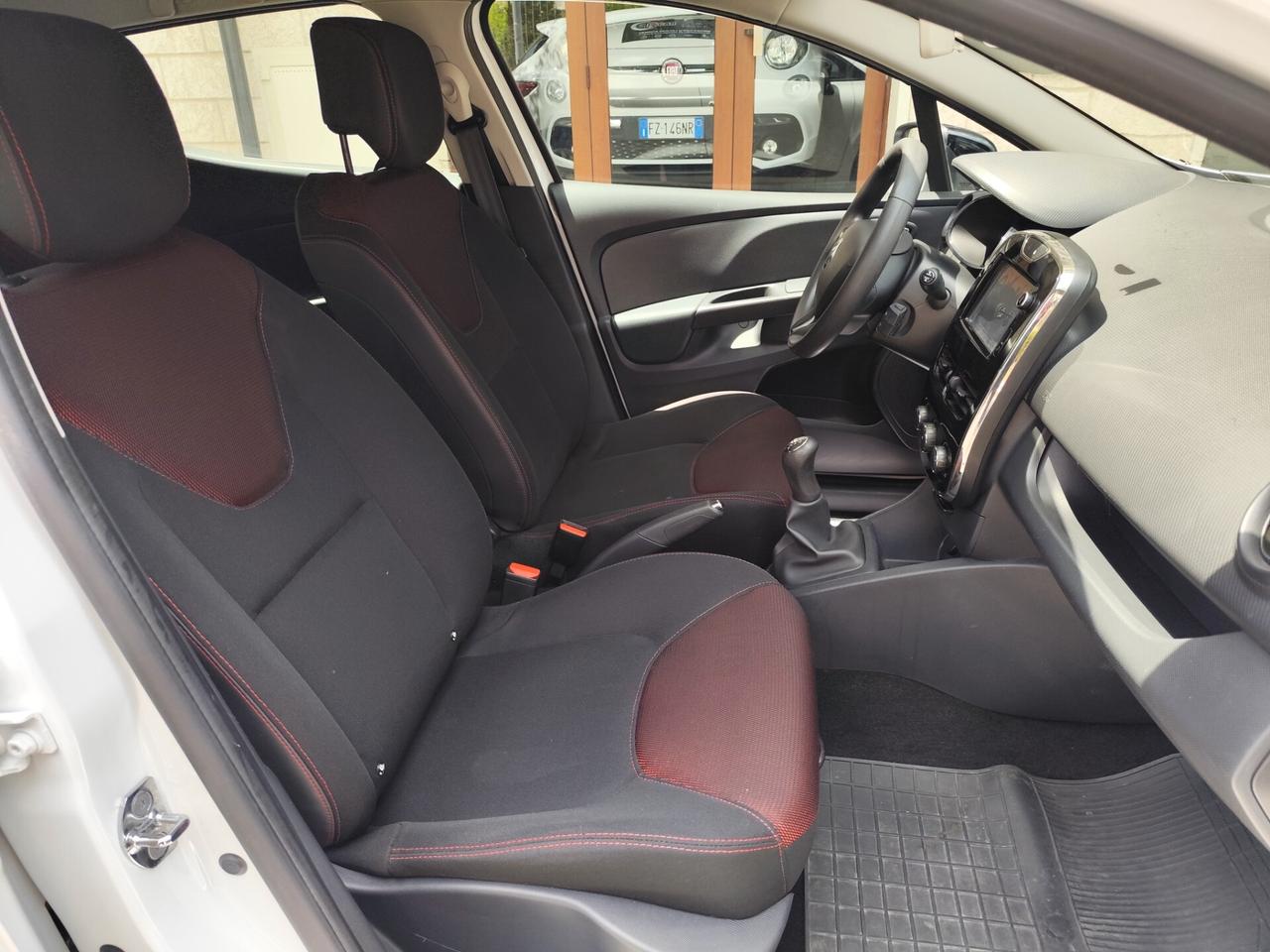 Renault Clio 1.5 dCi 75CV DIESEL NAVI