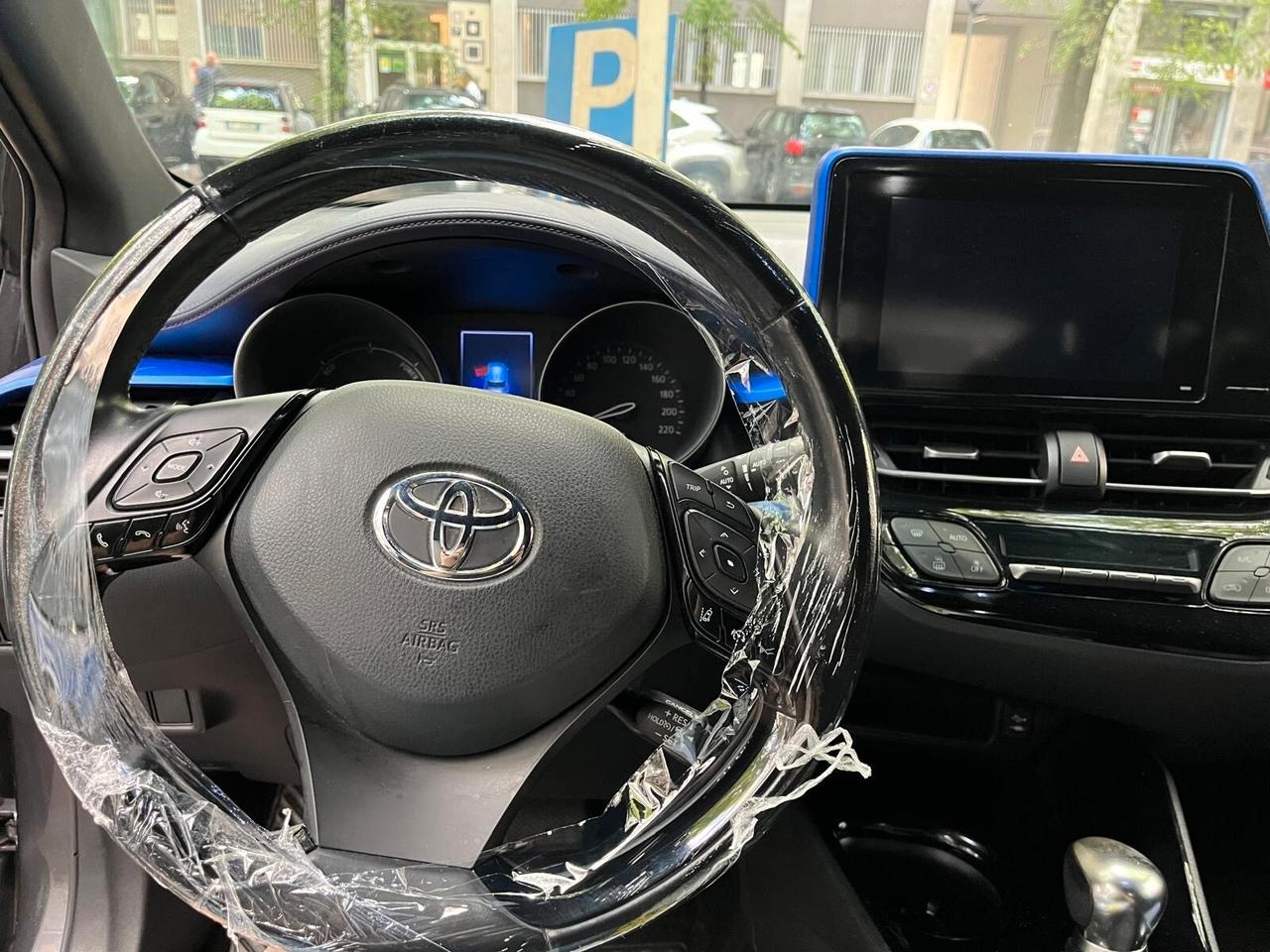 Toyota C-HR 1.8 Hybrid E-CVT Active