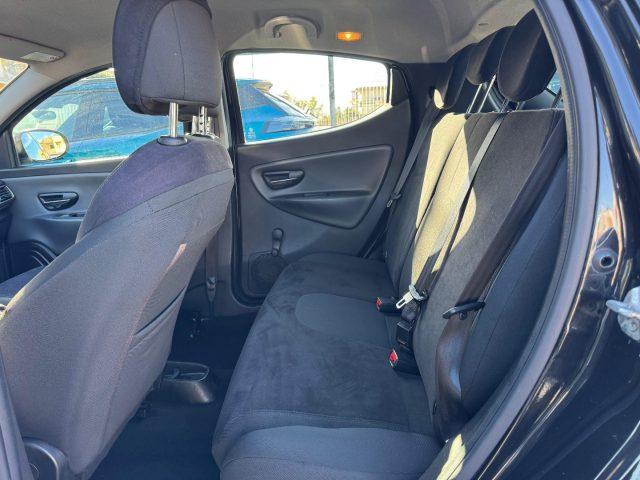 LANCIA Ypsilon 1.2 69 CV 5 porte GPL Ecochic Gold