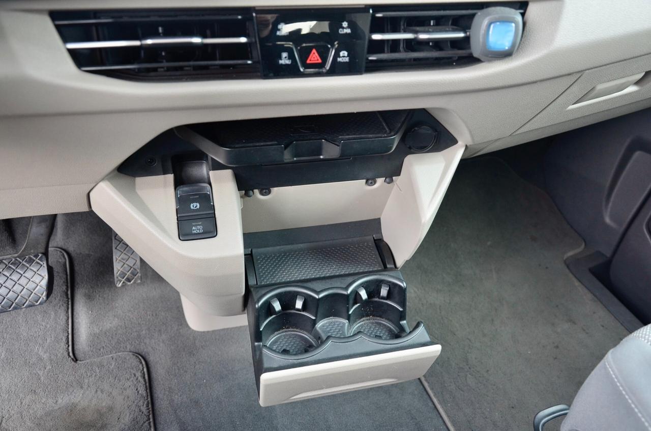 VOLKSWAGEN MULTIVAN T7 1.4 PHEV 150cv DSG, UNICOPROPRIETARIO, SERVICE VW, EURO 6E, IVA ESPOSTA, FARI FULL LED, PERMUTE