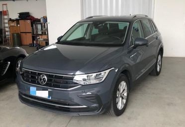 VOLKSWAGEN Tiguan 2.0 TDI 150 CV SCR DSG Life