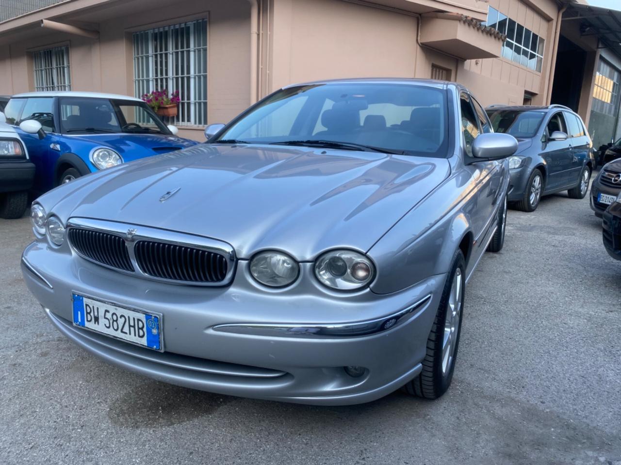 Jaguar X-Type 2 litri V6 24V cat Executive