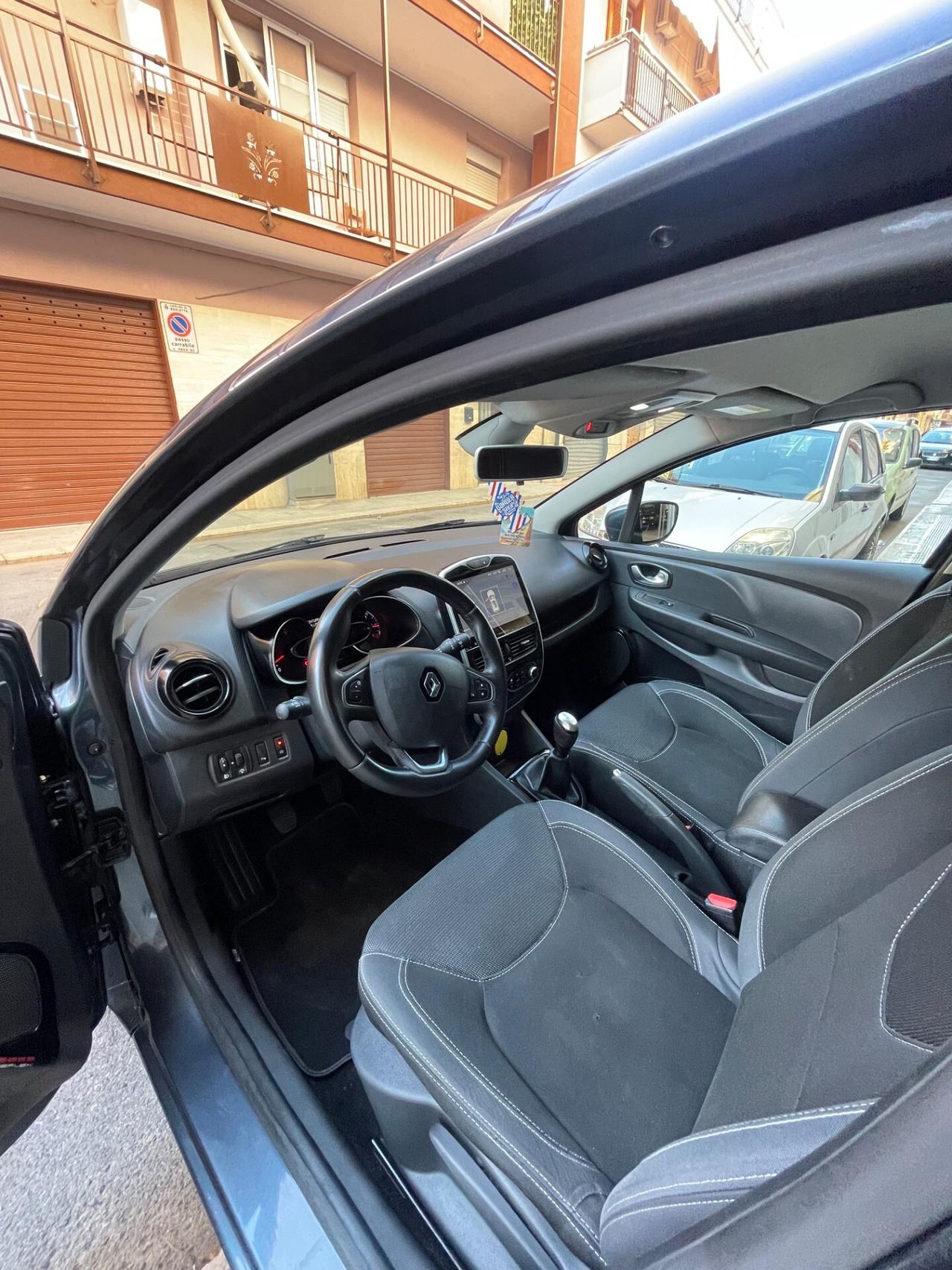 Renault Clio dCi 8V 75 CV Start&Stop 5 porte Energy Intens