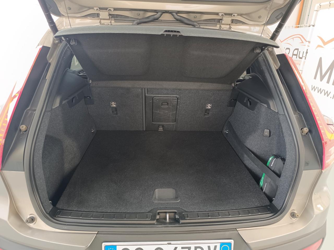 Volvo XC40 D3 AWD Geartronic Momentum Pro