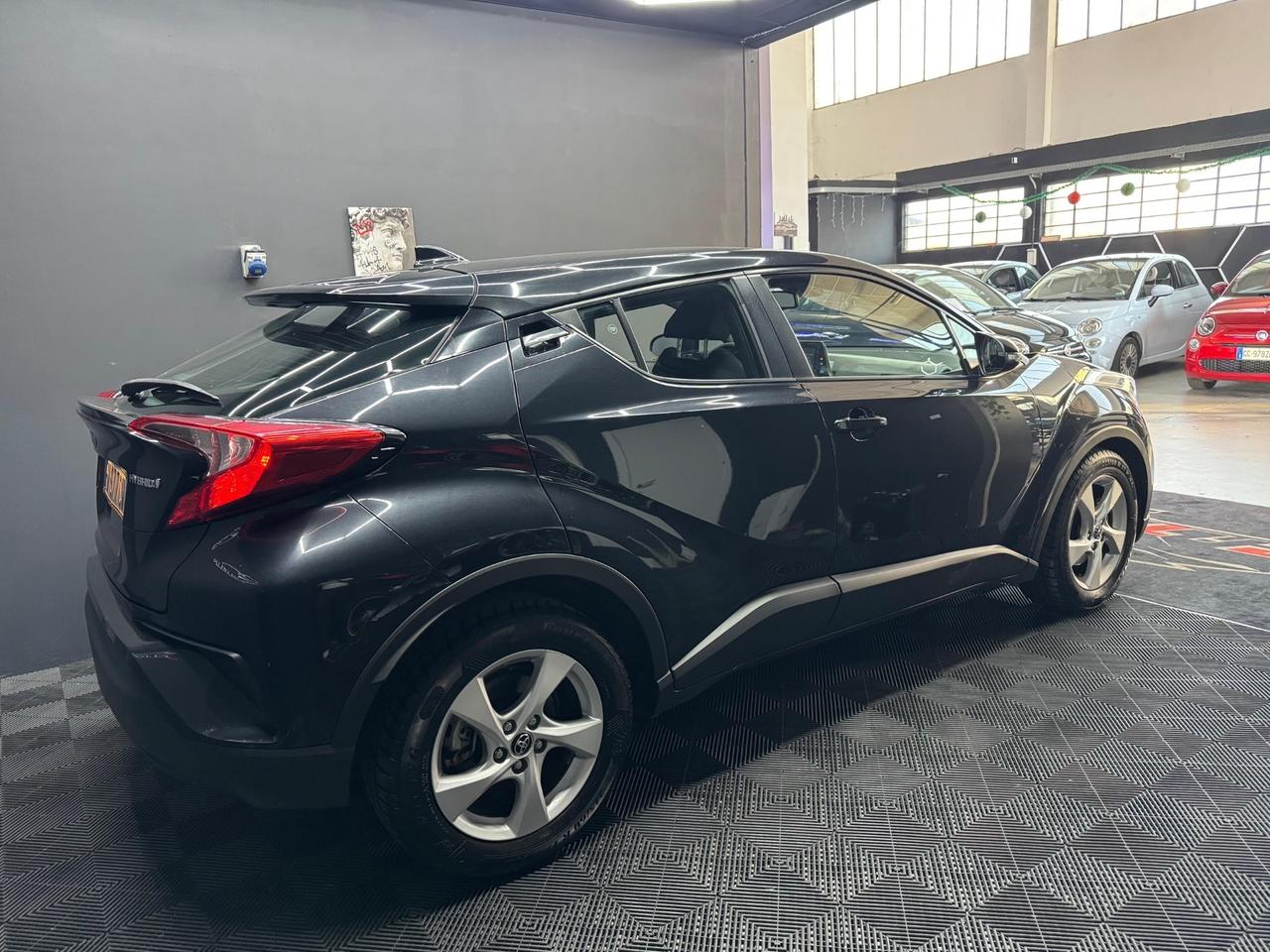 Toyota C-HR 1.8 Hybrid E-CVT – Anno 2019 – 108.000 km