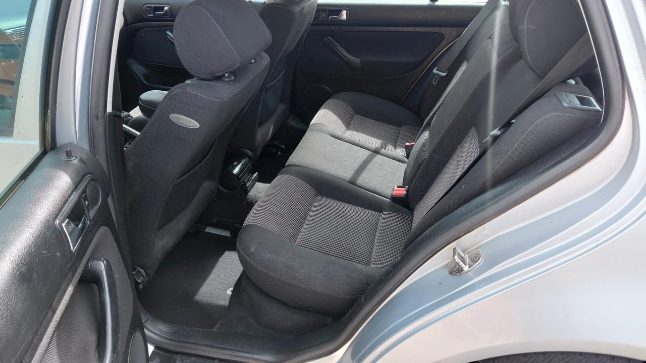 Volkswagen Golf 2.0 cat 5p. 4motion Highline