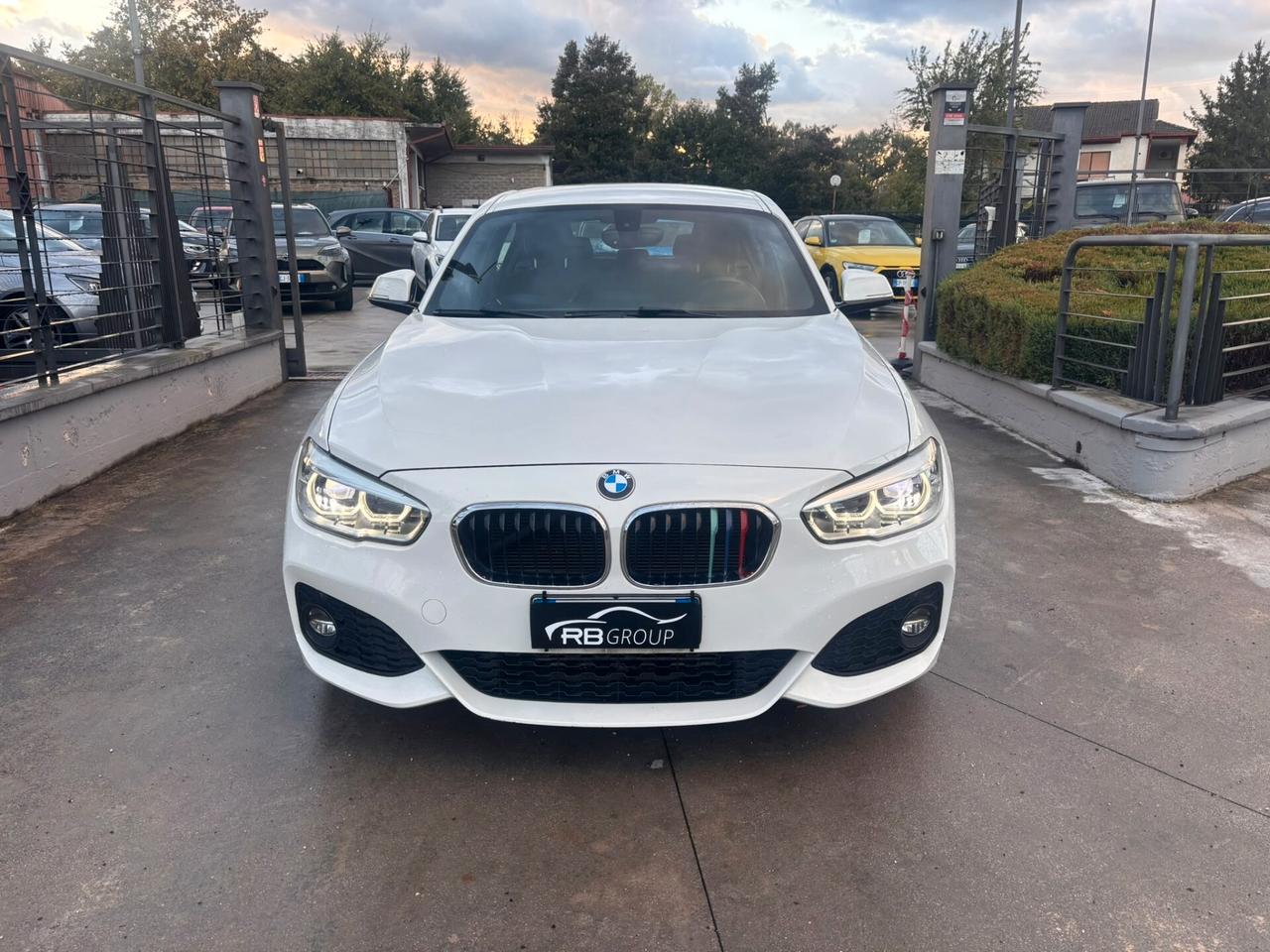 Bmw 118 118d 5p. Msport