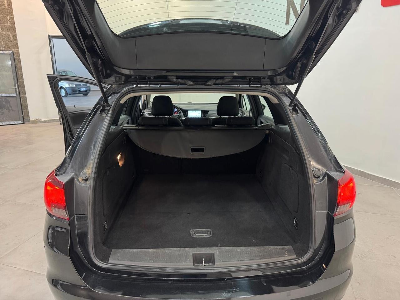 Opel Astra 1.6 CDTi 136CV aut. Sports Tourer Innovation