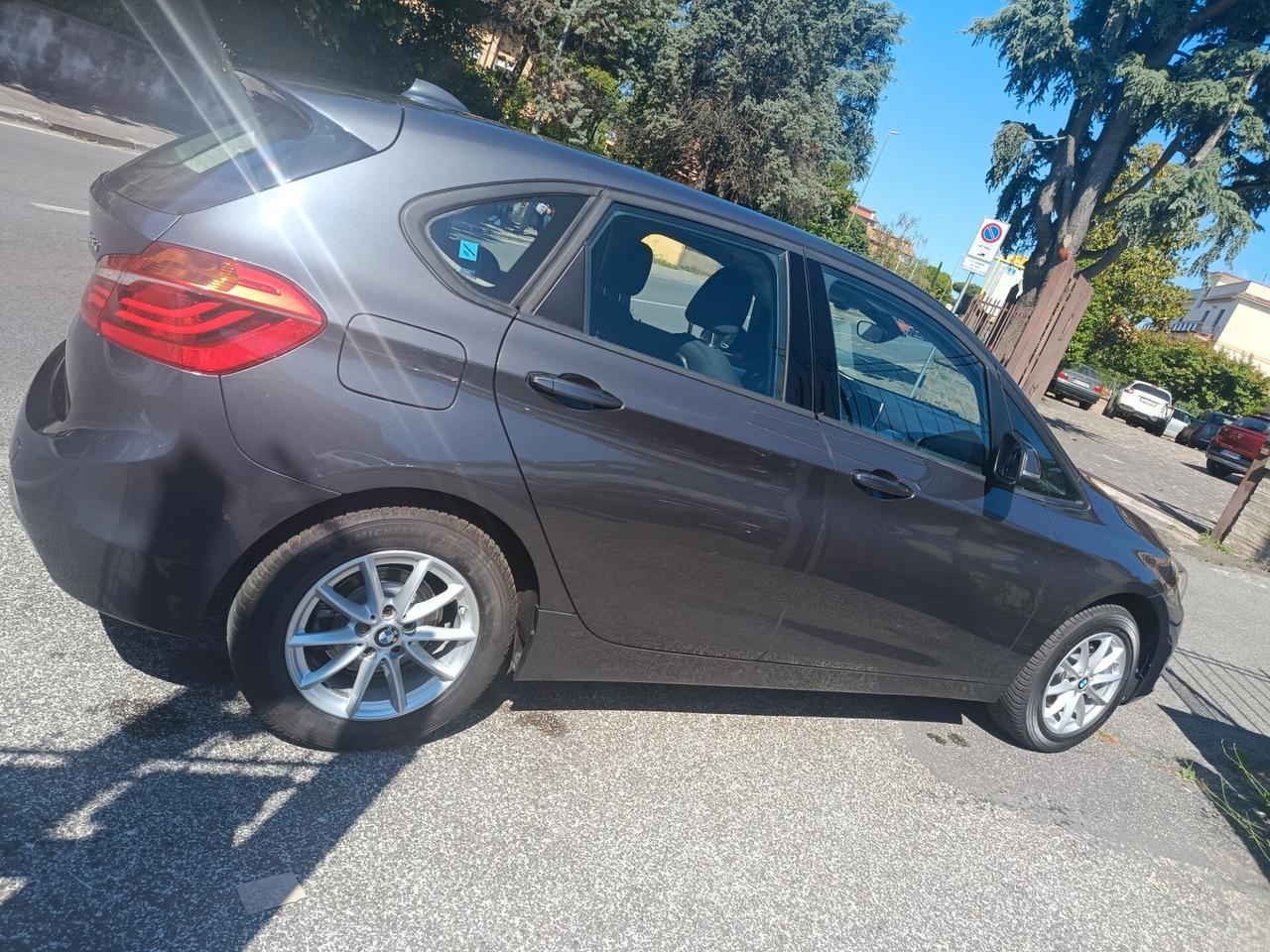 Bmw 2er Active Tourer 218d Advantage