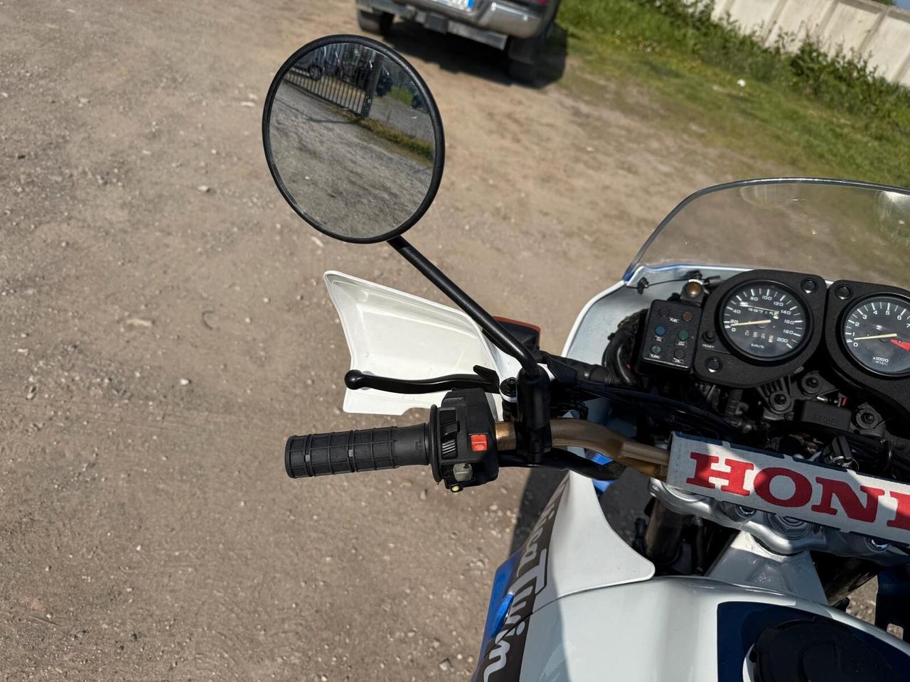 Honda XRV 650 Africa Twin RD03