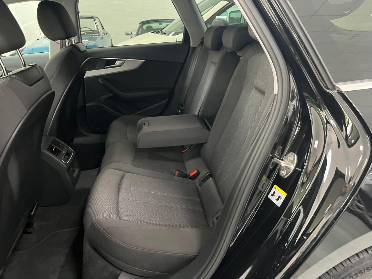 Audi A4 Avant 35 2.0 tdi mhev 163cv s-tronic