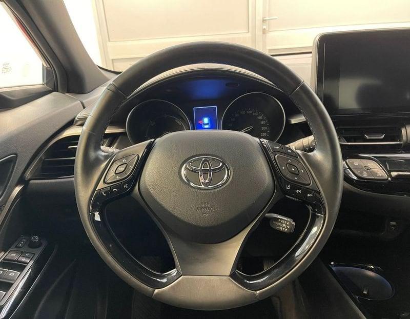 Toyota C-HR 1.8 Hybrid E-CVT Dynamic