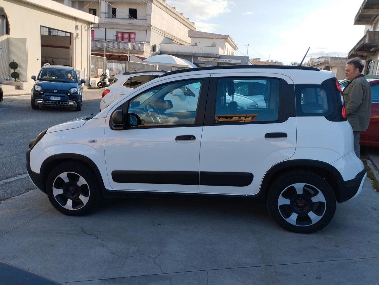 Fiat Panda 1.0 FireFly S&S Hybrid City Cross