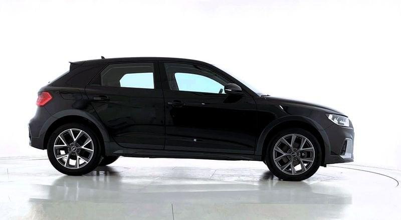 Audi A1 A1 citycarver 25 TFSI Admired
