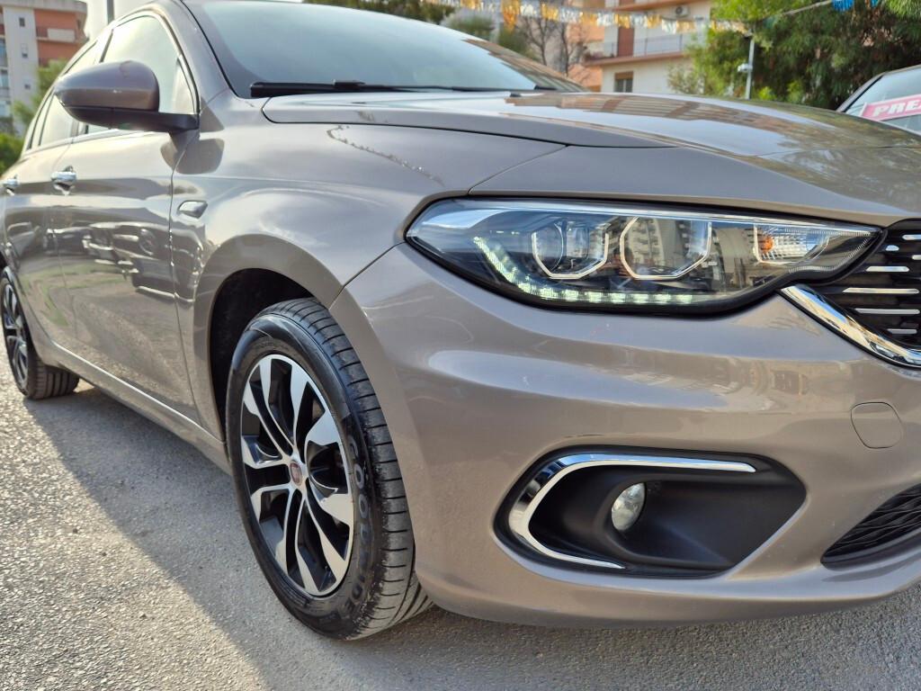 Fiat Tipo 1.6 Mjt 120CV 5 porte Mirror Navi Led
