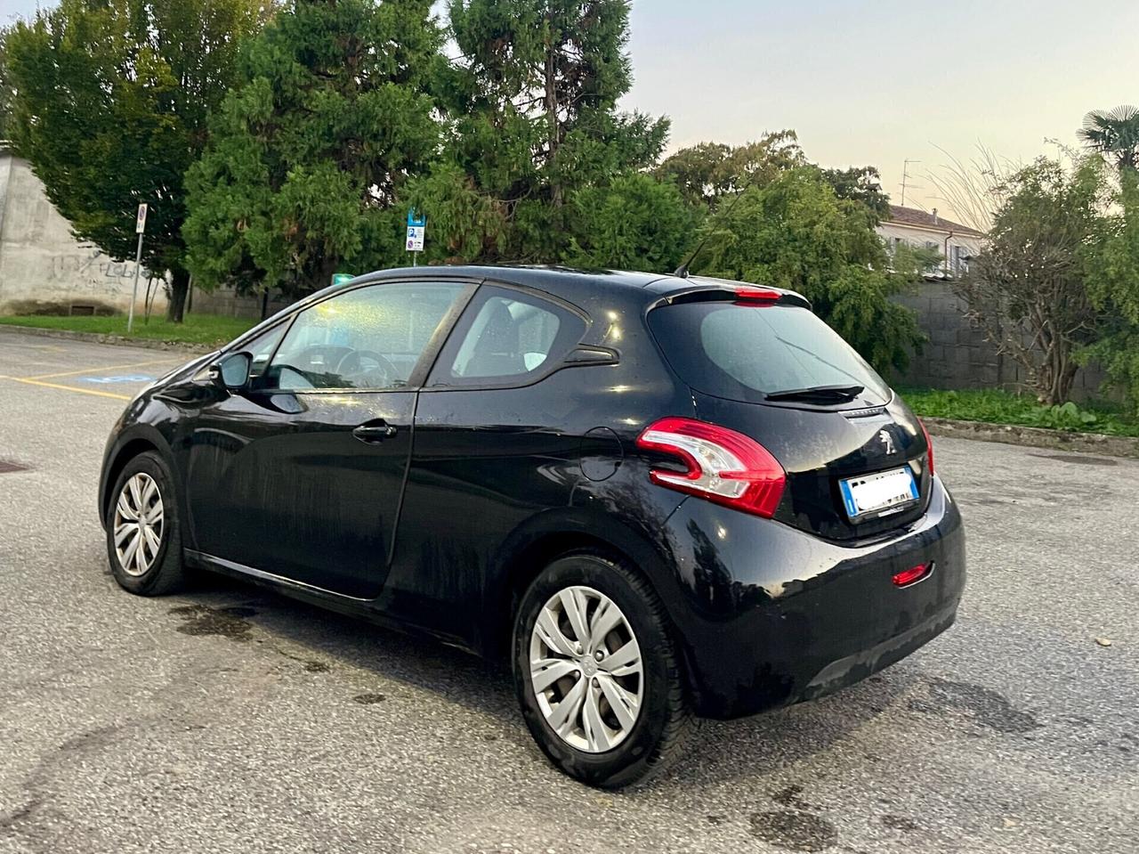 Peugeot 208 1.0 VTi 68 CV 3 porte Access