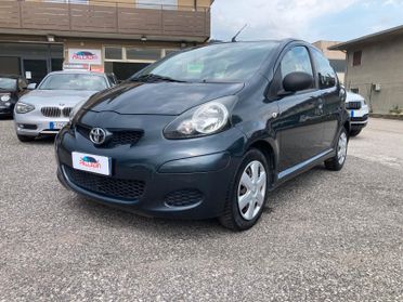 TOYOTA AYGO 5 porte 1.0 BENZINA 68 CV – NEOPATENTATI