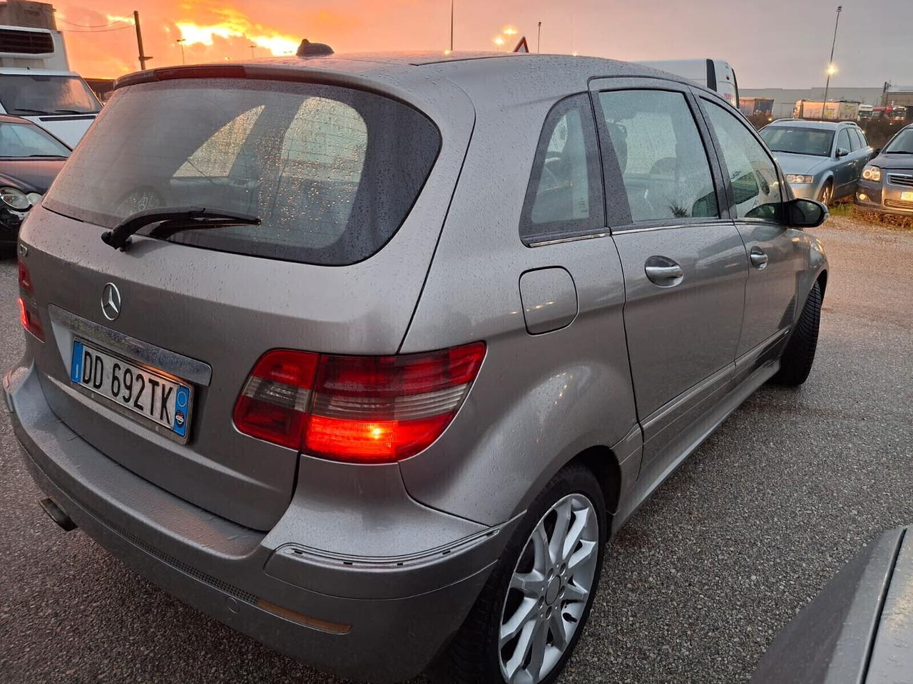 Mercedes-Benz B 180 CDI Avantgarde-GARANZIA 12 MESI-