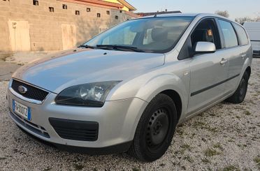 FORD FOCUS 1.6 TDCI GUIDABILE DA NEOPATENTATI