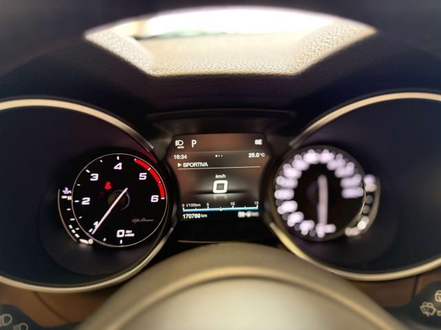 Alfa Romeo Stelvio 2.2 t Executive Q4 210cv auto