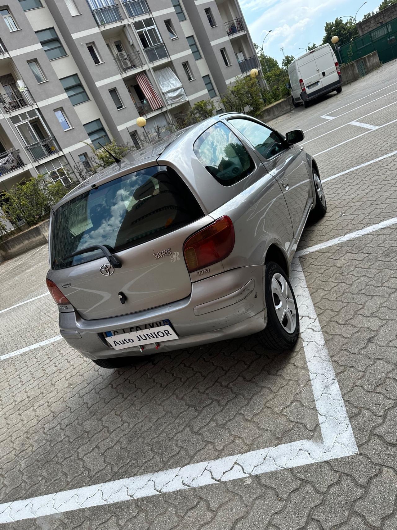 Toyota Yaris Verso 1.3i 16V cat Luna '03