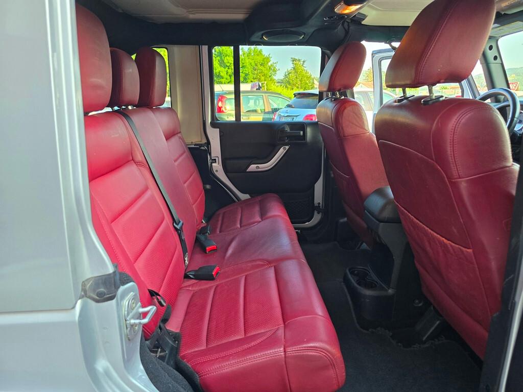 Jeep Wrangler UNLIMITED 2.8 CRD 200CV SAHARA