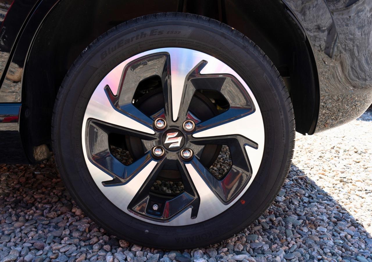 Suzuki Swift 1.2 Hybrid 4WD AllGrip Top