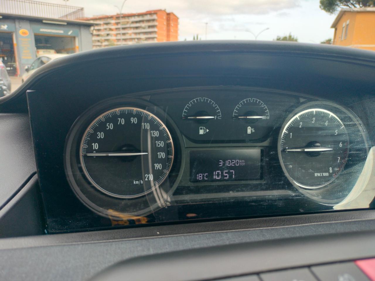 Lancia Ypsilon Hybrid Gold prezzo REALE