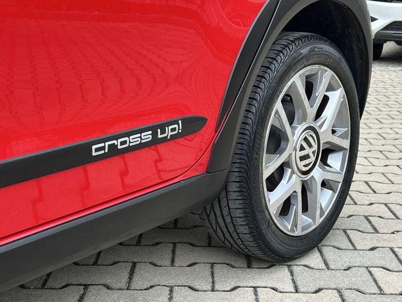 Volkswagen up! 1.0 75 CV 5p. cross up!