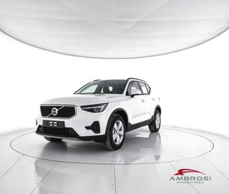 VOLVO XC40 B3 Mild hybrid Benzina Essential