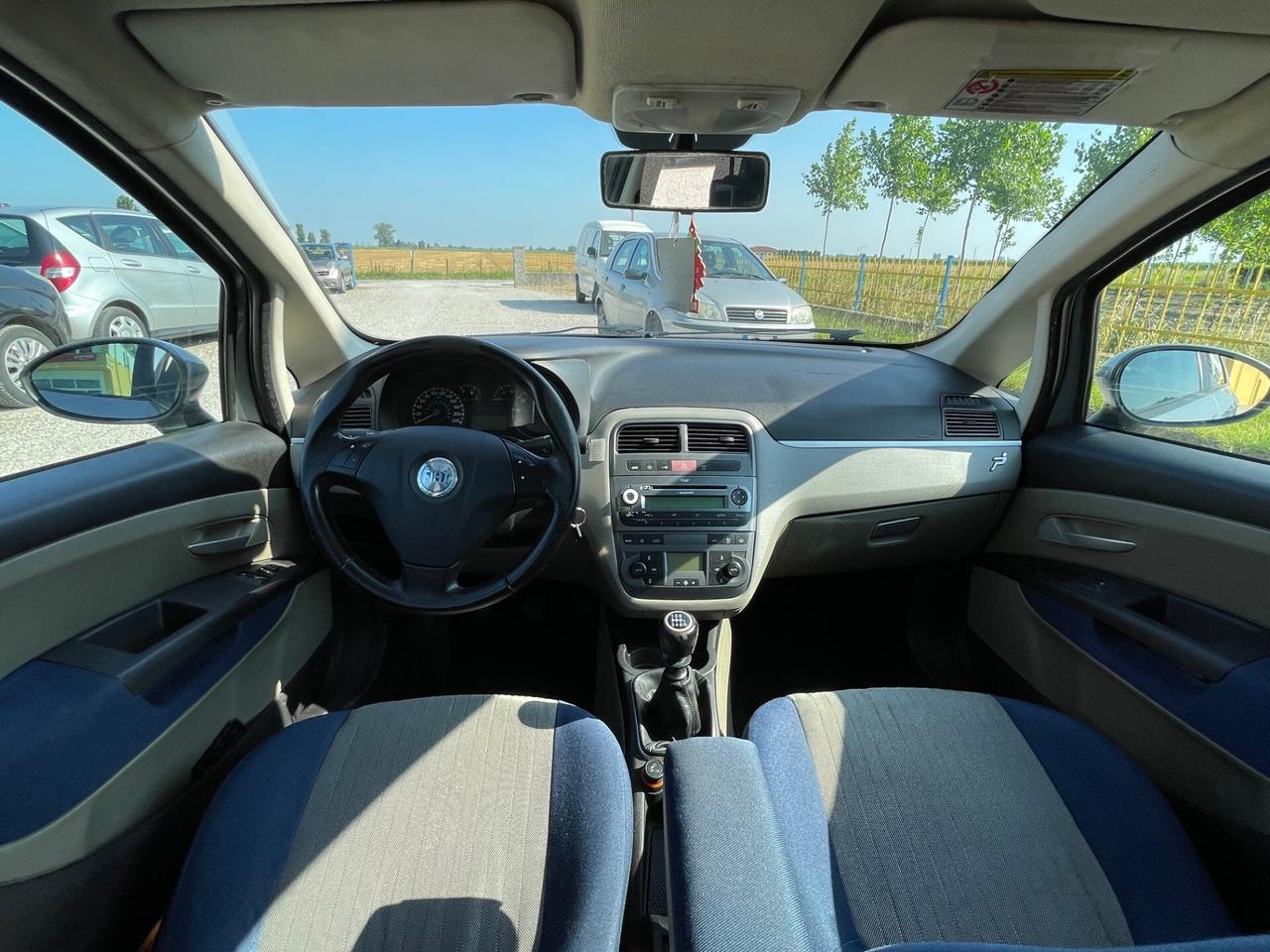 Fiat Grande Punto Grande Punto 1.4 Starjet 16V 5 porte Dynamic