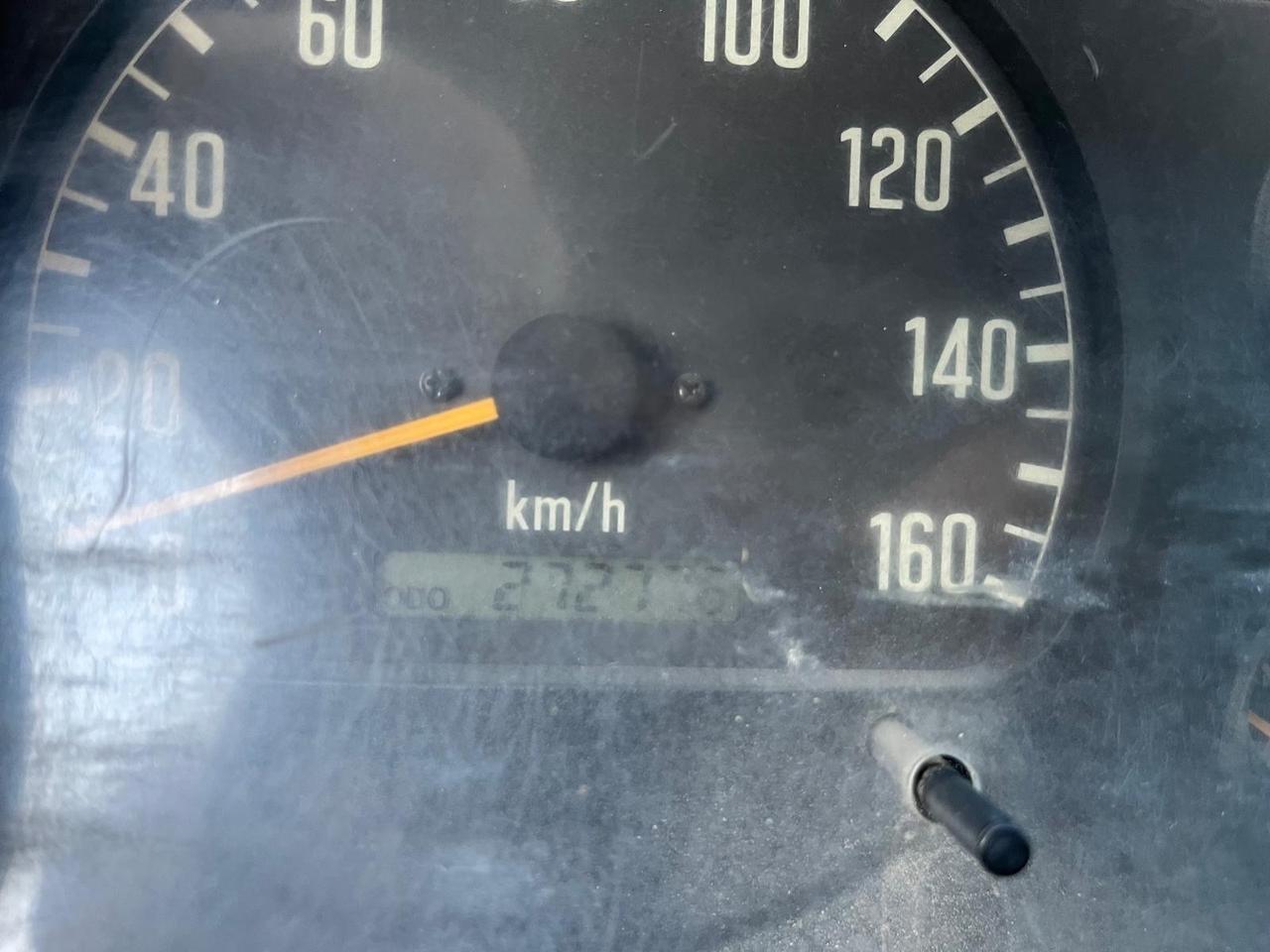 Isuzu “NPR77” cassone/rib.-3.0 TD-2003