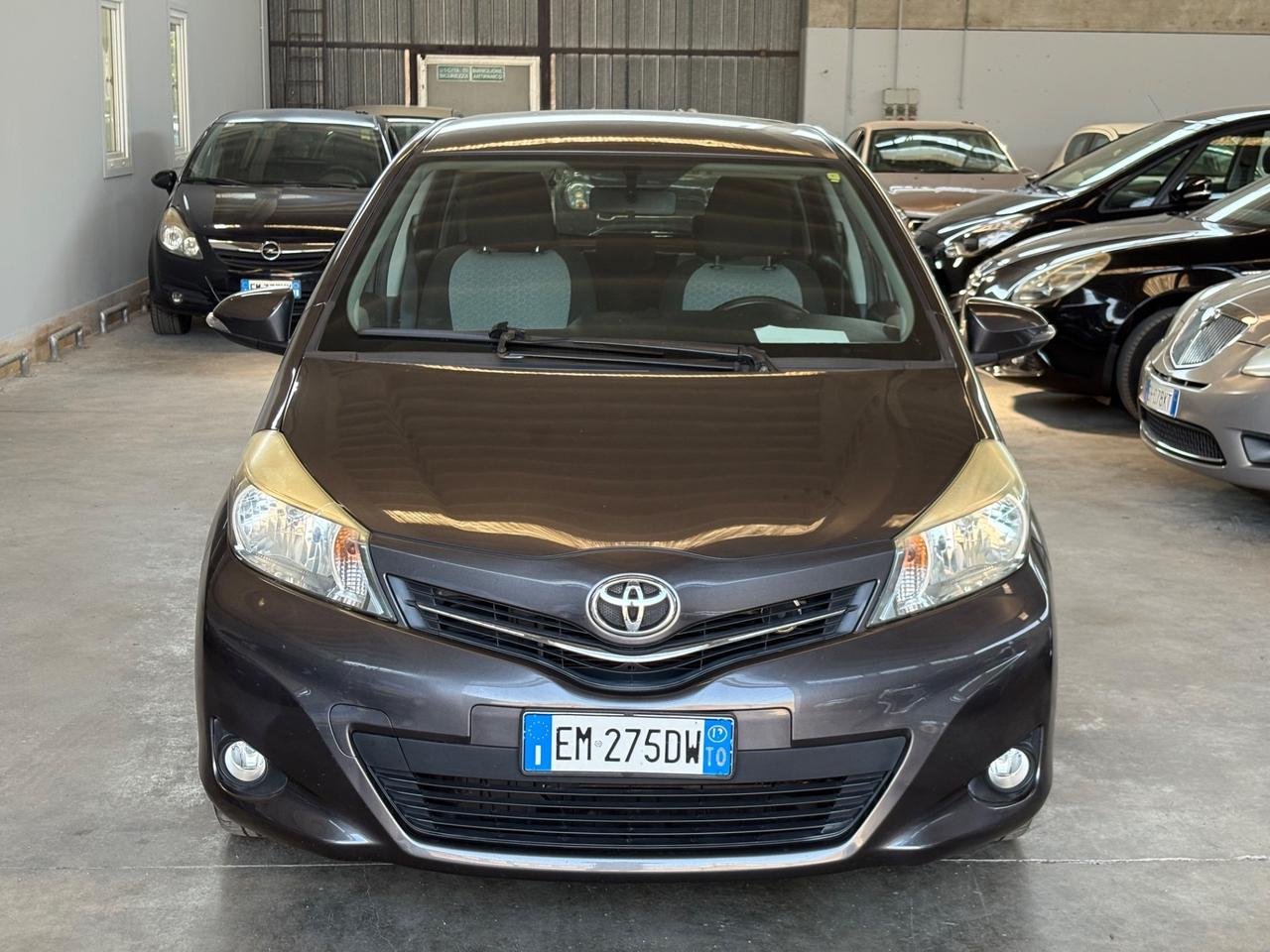 Toyota Yaris 1.3 5 porte Lounge
