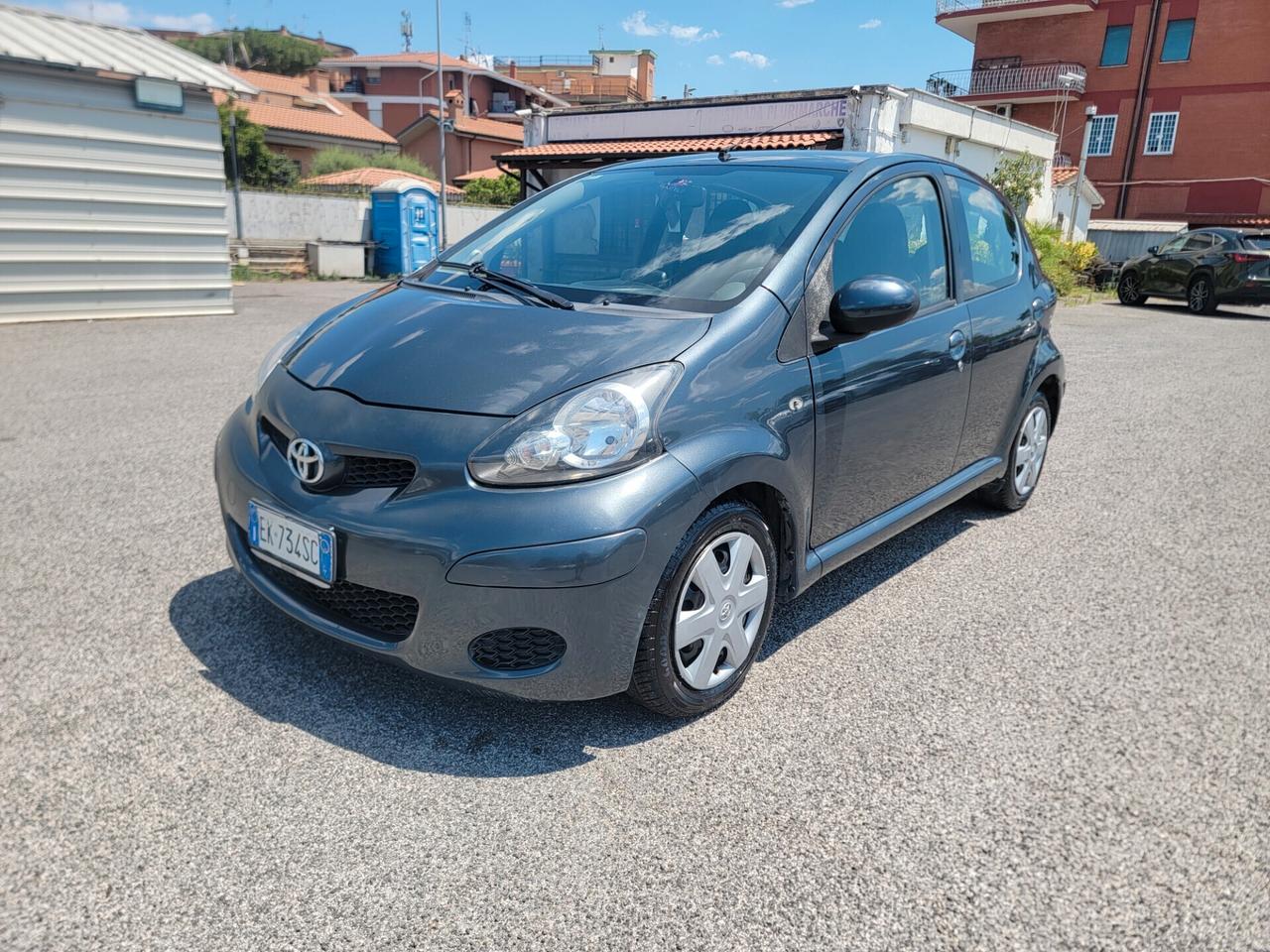 Toyota Aygo 1.0 12V VVT-i 5 porte AUTOMATICA
