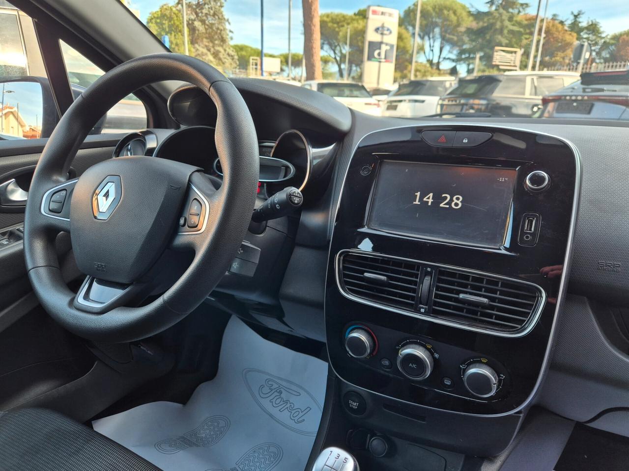 Renault Clio dCi 8V 75 CV 5 porte Duel2