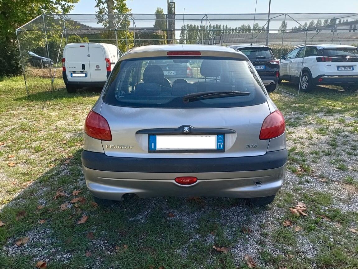 Peugeot 206 1.4 5p. X-Line