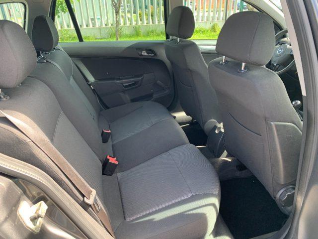 OPEL Astra 1.6 16V GPL-TECH Station Wagon Edition
