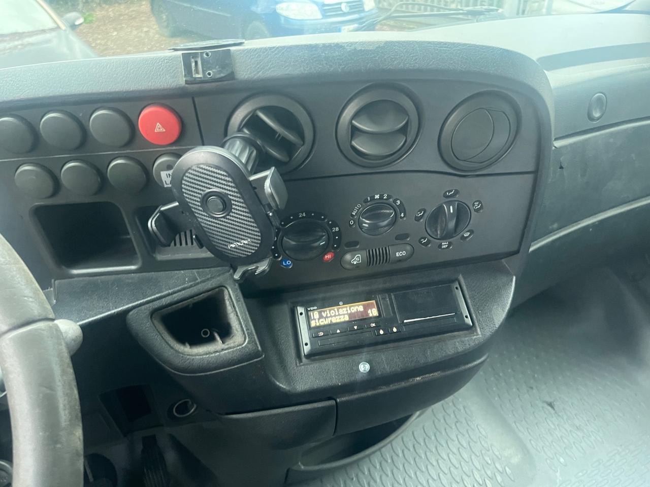 Iveco Carroattrezzi chiuso Daily Motore RIFATTO