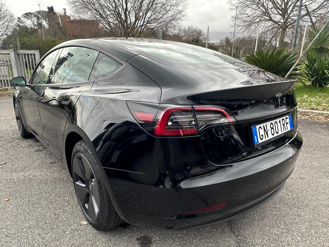 Tesla Model 3 Model 3 RWD Unipro Fun. Guida autonoma al massimo potenziale 30900 km Permute Rate e Finanziamenti