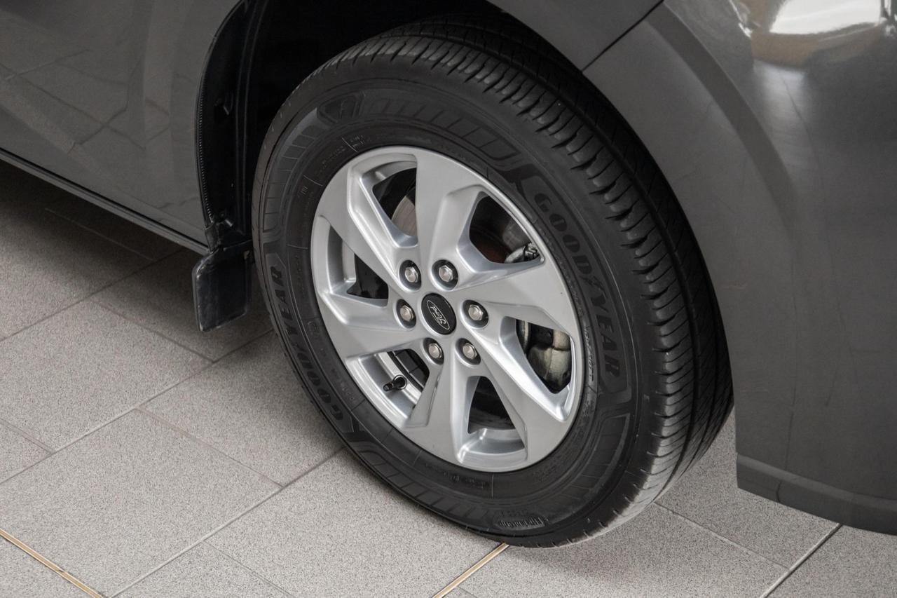 FORD Transit Custom V710 320 2.0 ecoblue 150cv combi M1 Titanium L1H1