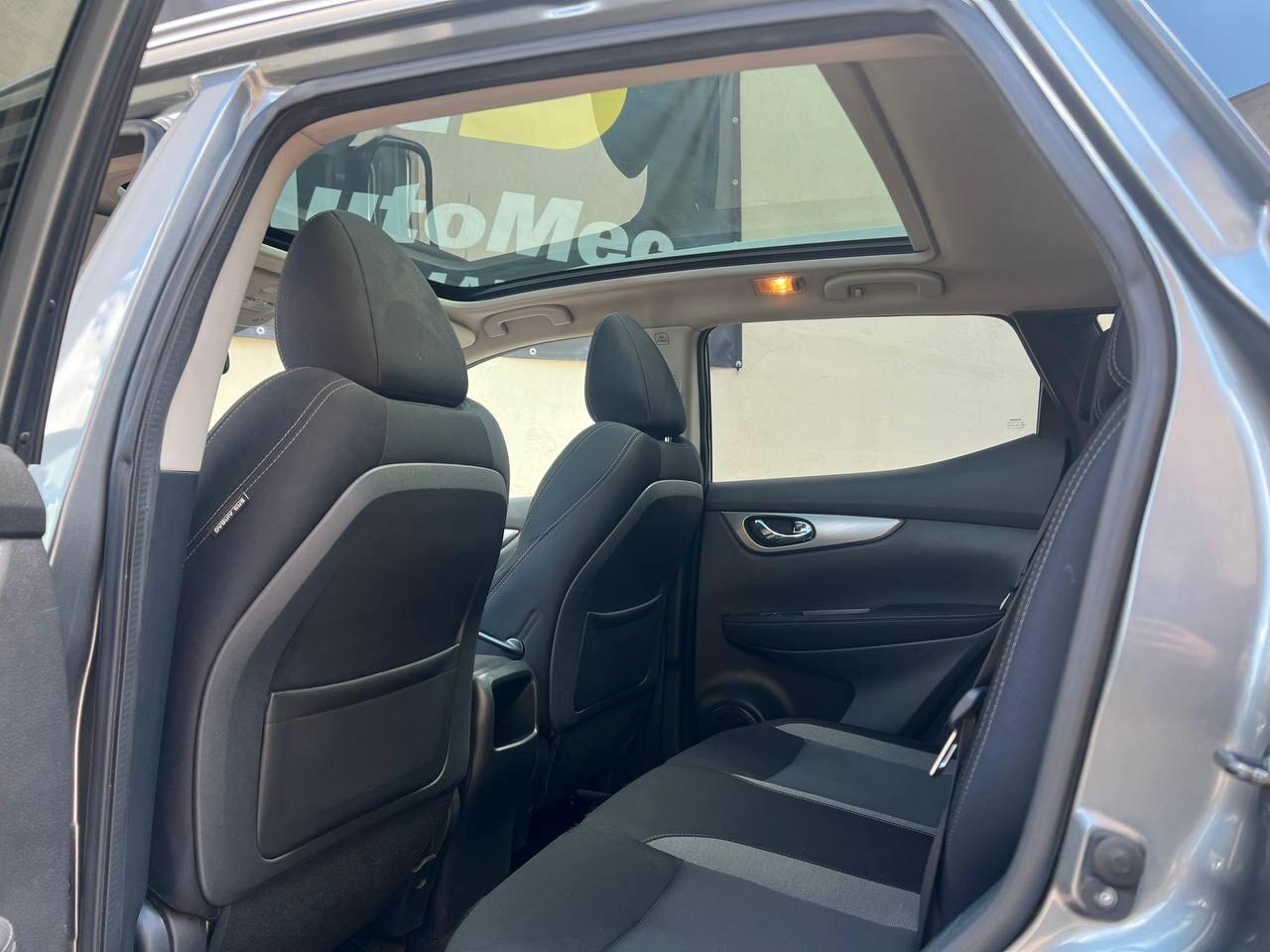 Nissan Qashqai 1.5 dCi N-Connecta