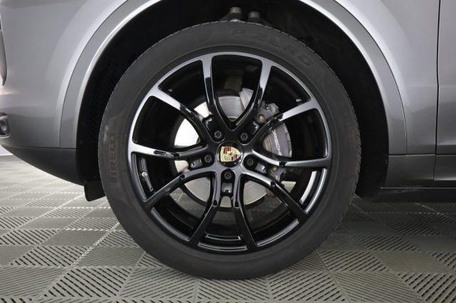 PORSCHE Cayenne Cayenne