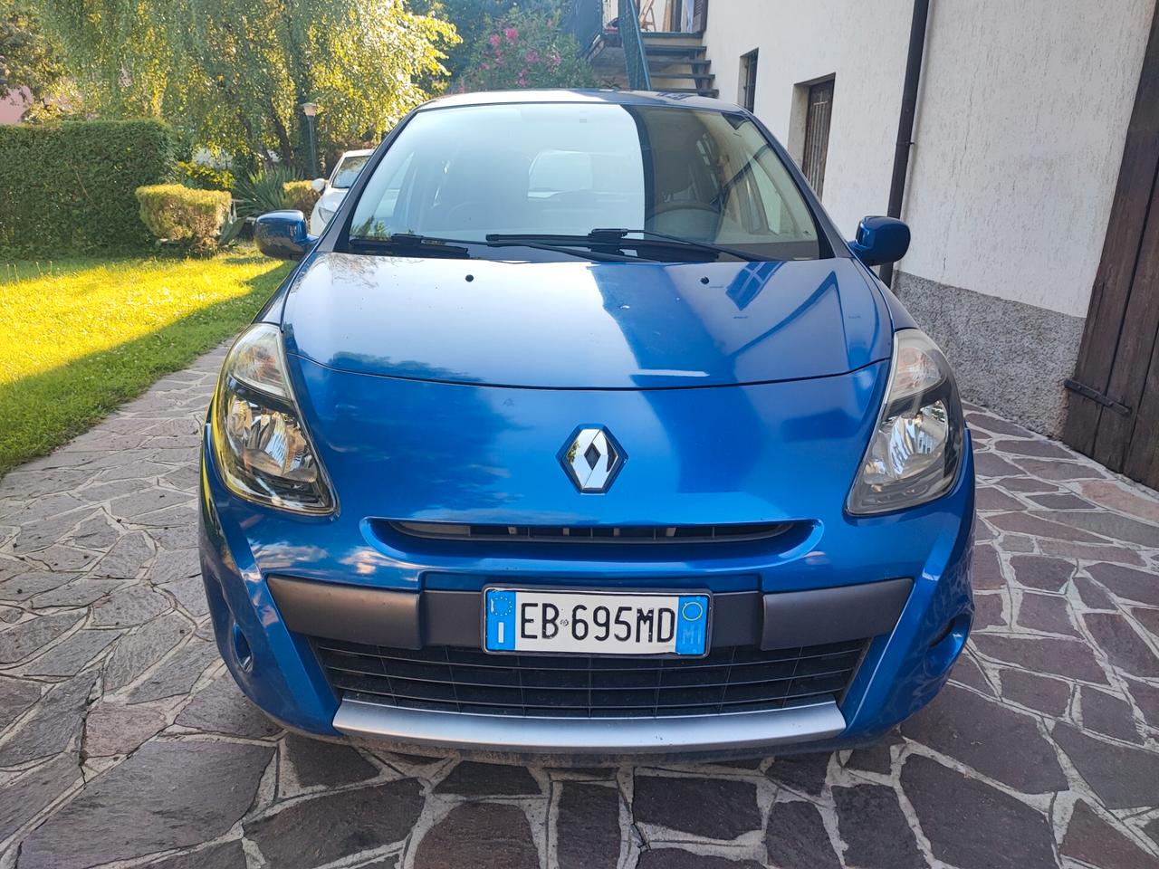 Renault Clio 1.2 16V 5 porte nave neopatentati