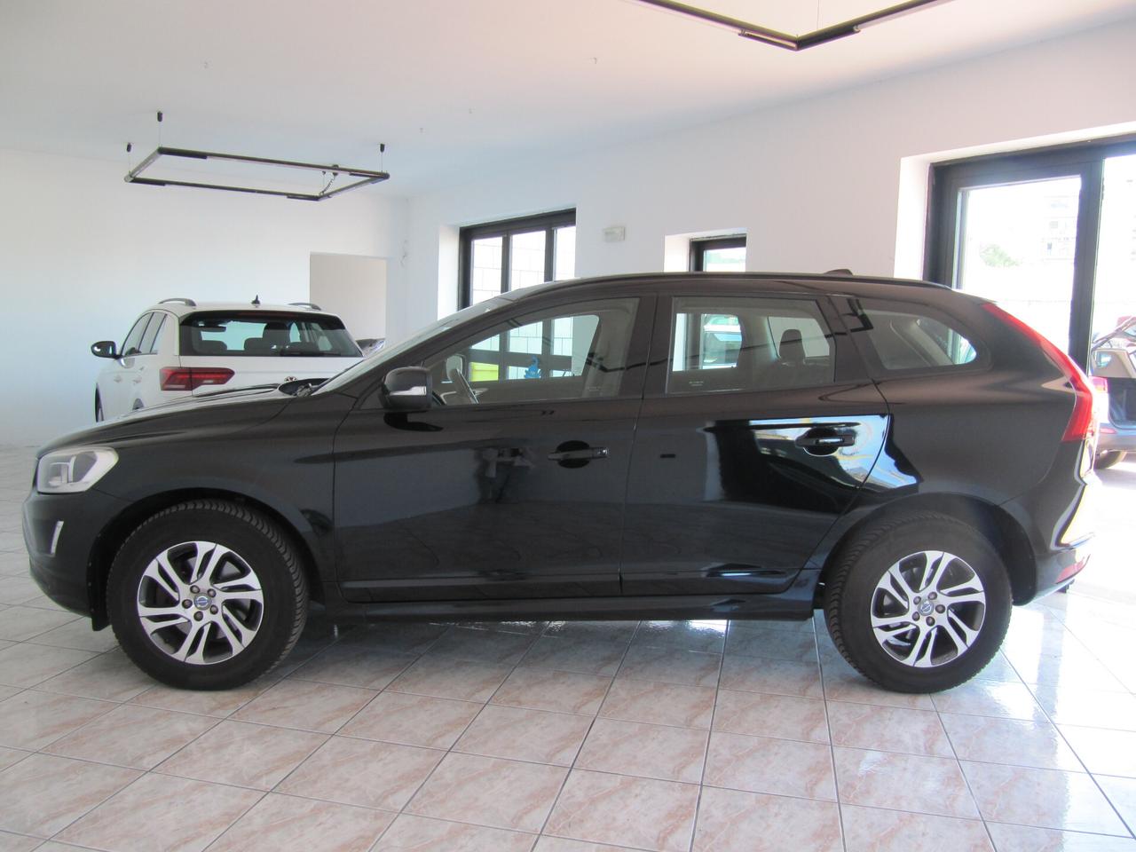 Volvo XC 60 D3 R-design Momentum