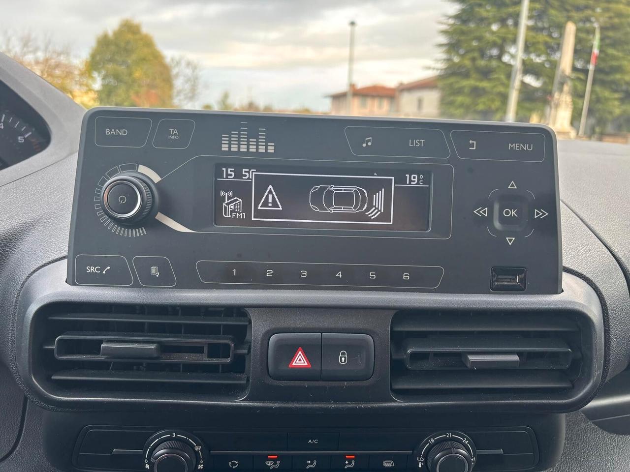 Peugeot Partner 1.5 102 cv anno 2021 con 92000 km