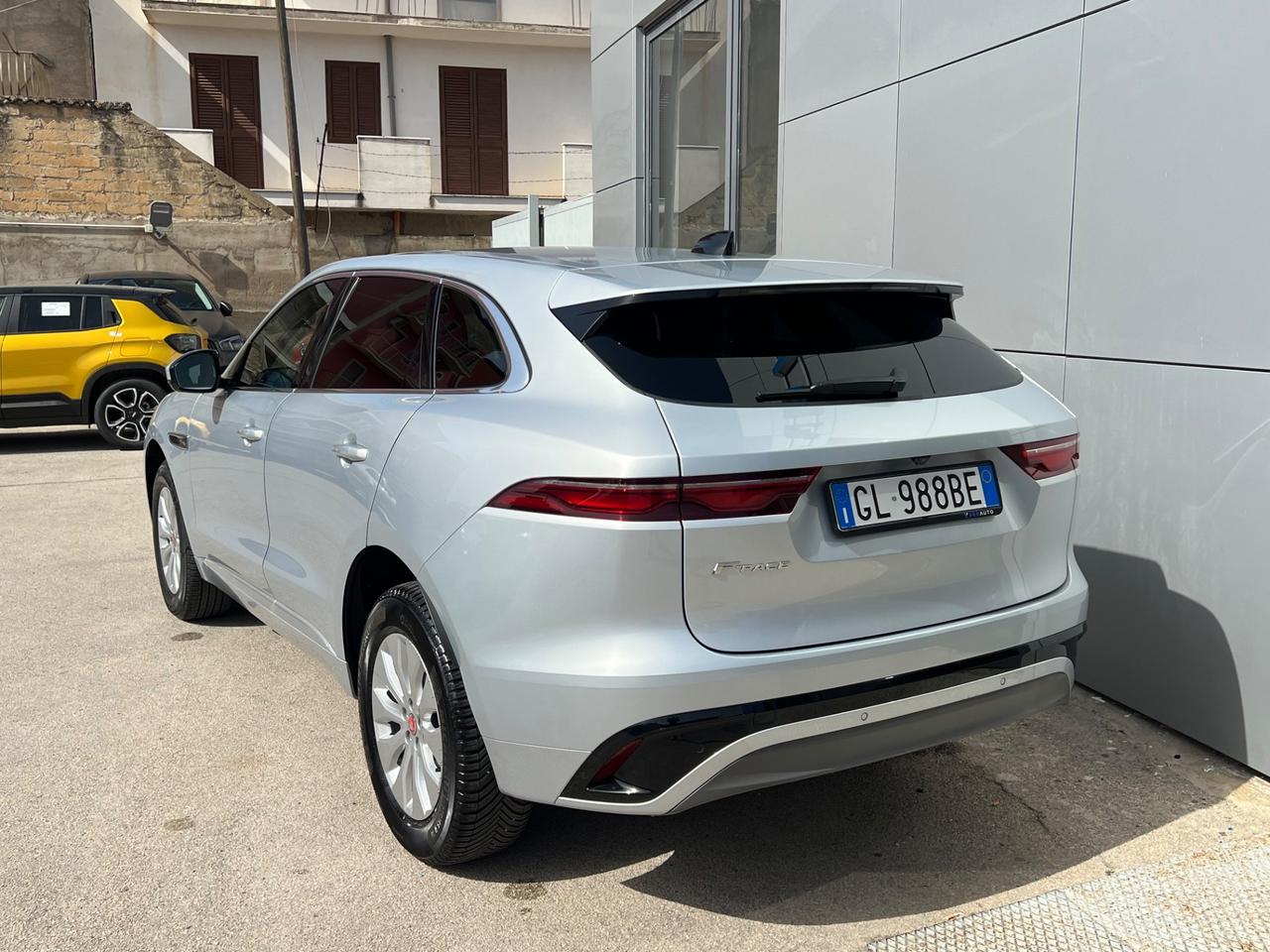 Jaguar F-Pace R-Dynamic S awd possibilità noleggio no scoring